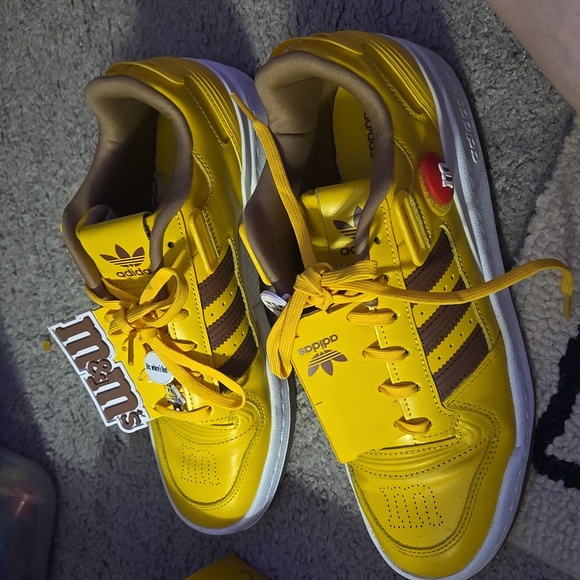 M&M Adidas Mens shoes - Picture 2 of 6